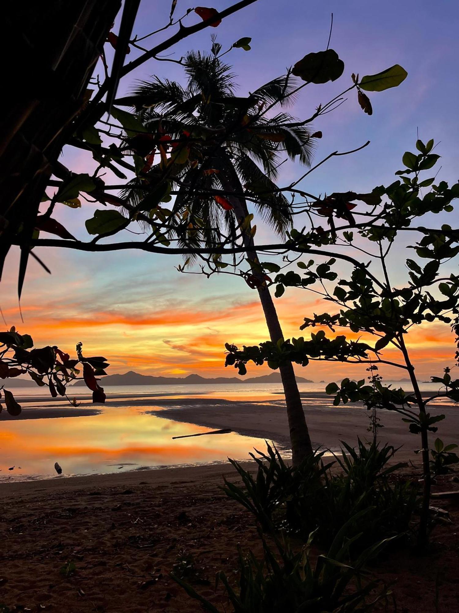 Efrena Agro Tourism Beach El Nido Exterior photo